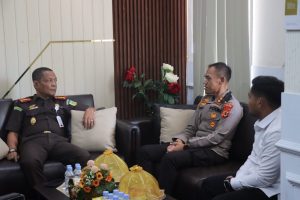 Perkuat Sinergitas Penegakan Hukum, Kapolres Bone Temui Kajari Bone.